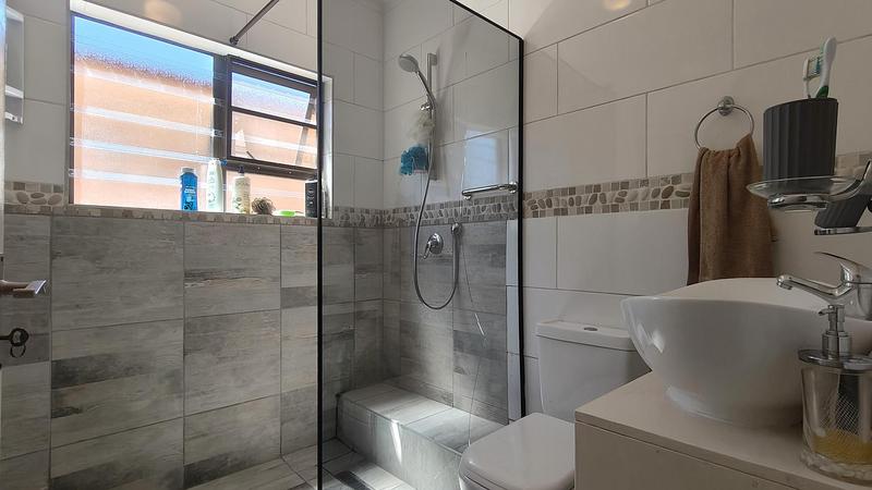 2 Bedroom Property for Sale in Hartenbos Western Cape